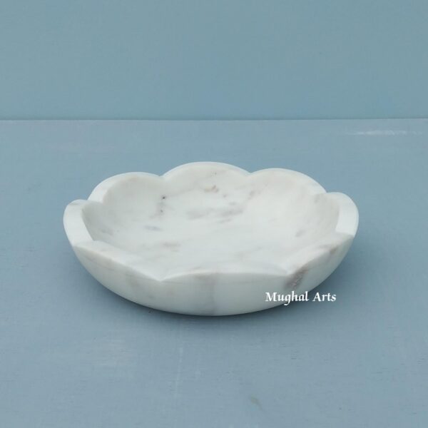 Handcrafted White Marble Petal Tray – Decorative Stone Dish